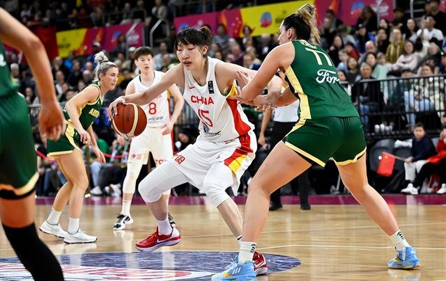 澳大利亚女篮完胜对手，夺得冠军头衔