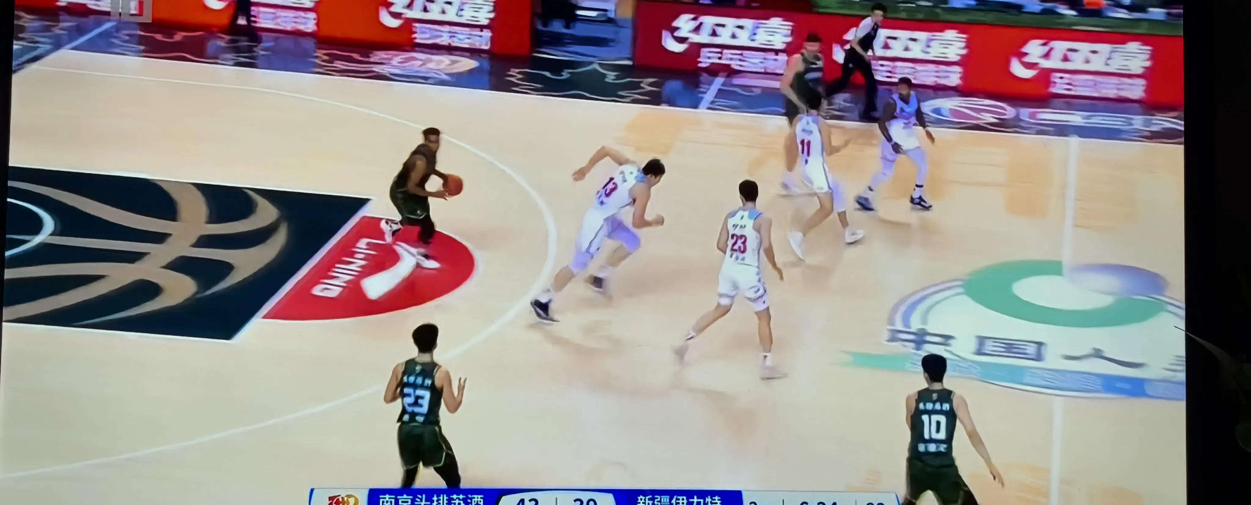 新疆队遭逆转队员情绪低落