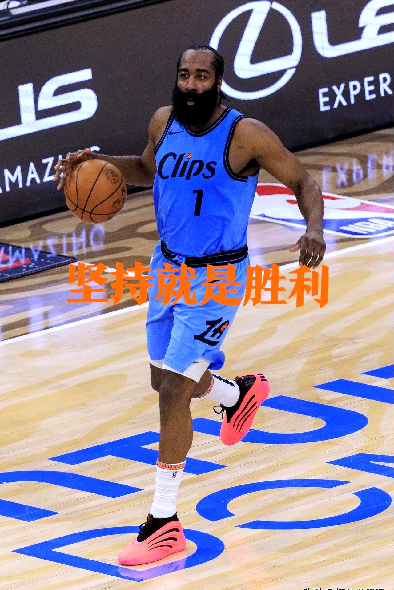 意外受伤的球员备战能否复出备受瞩目