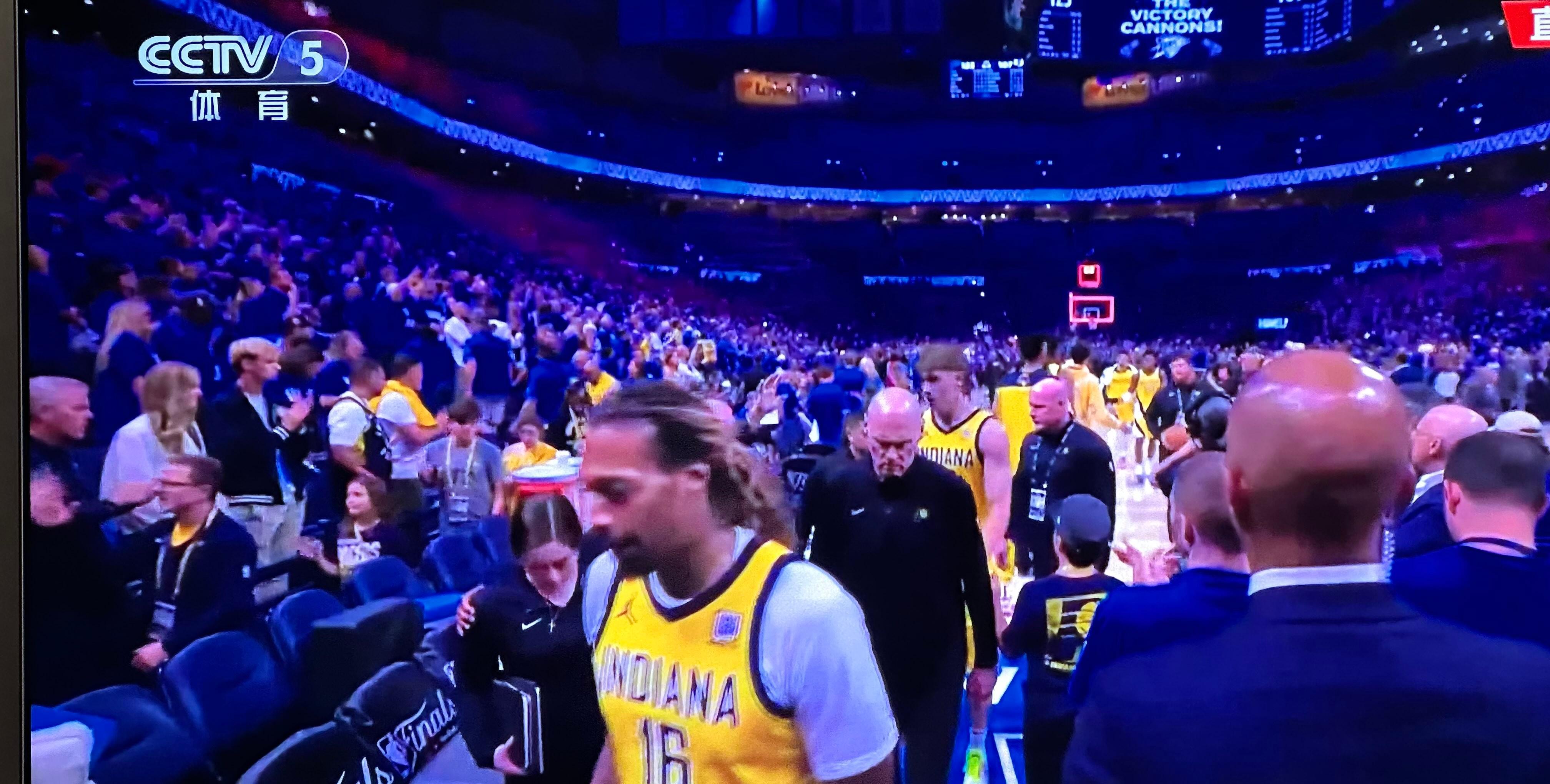 独行侠主场击败雷霆取得五连胜 独行侠主场击败雷霆取得五连胜