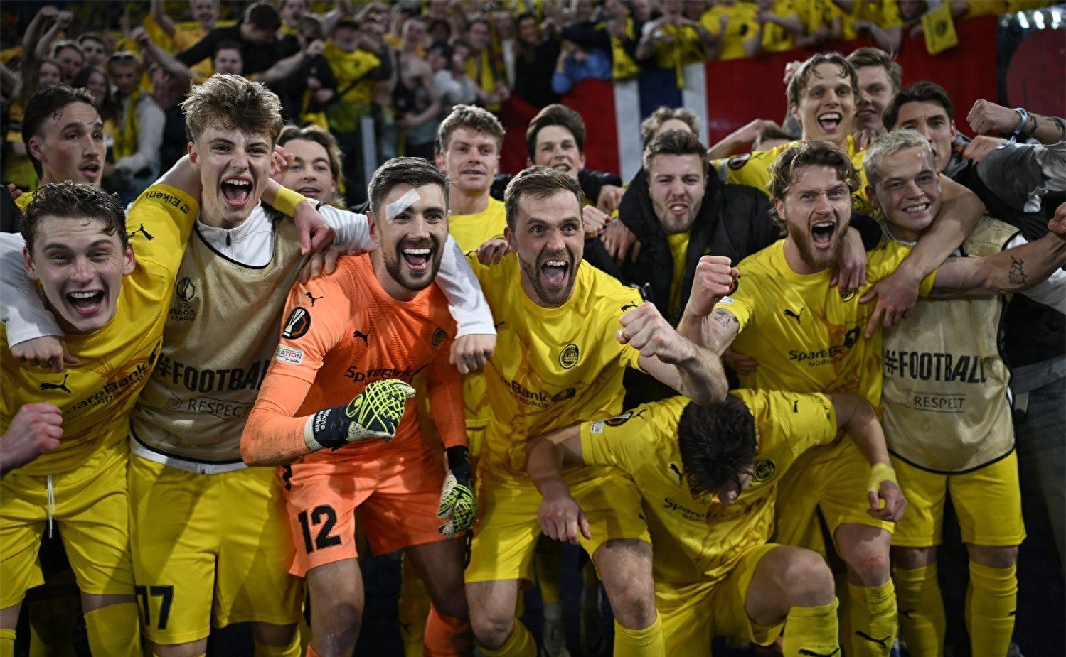 欧预赛团队合作默契,共同面对挑战 欧预赛团队合作默契,共同面对挑战