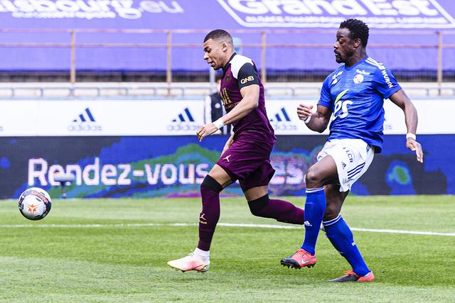 包含土耳其完胜利物浦，伊布刷新纪录的词条