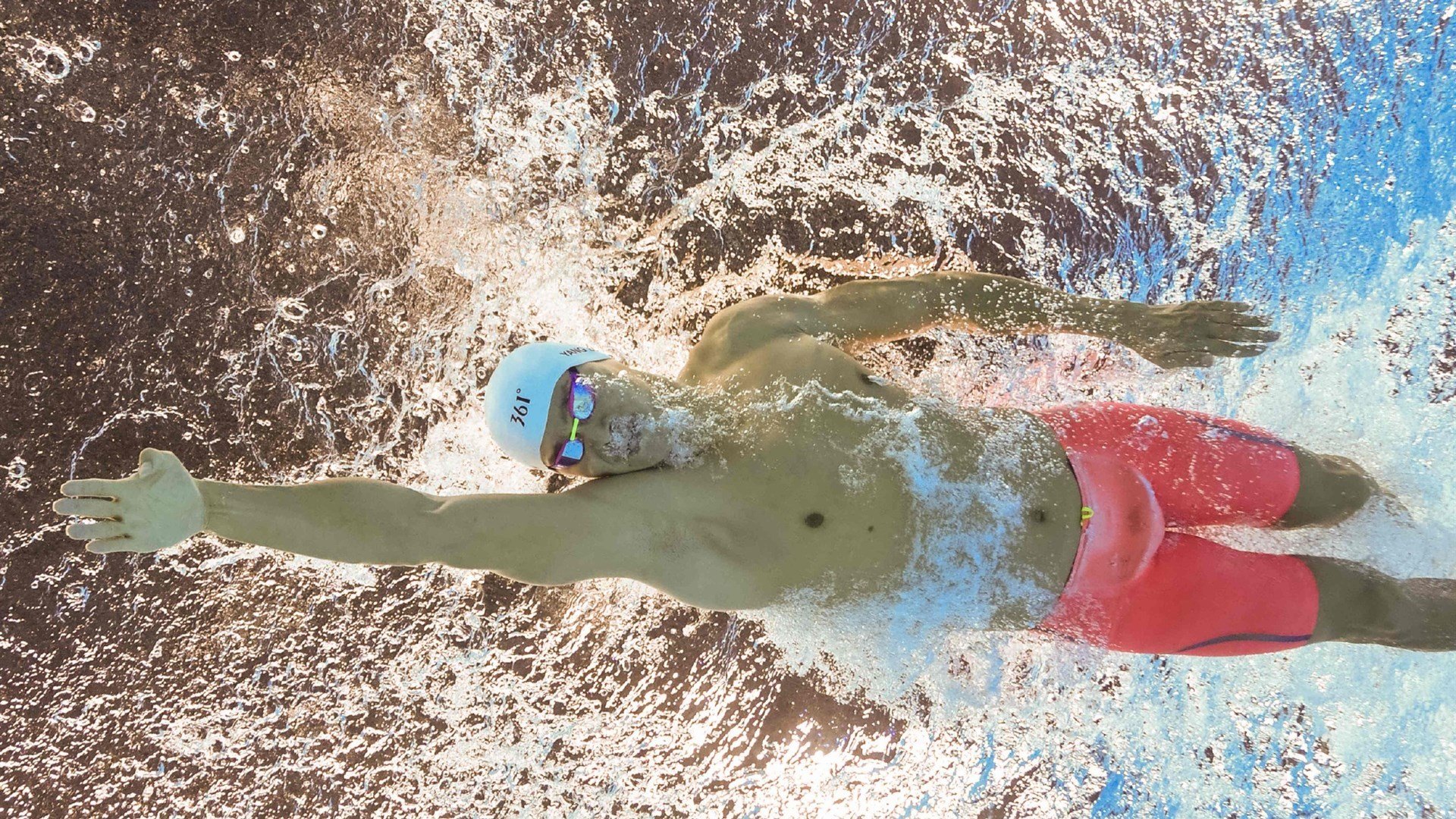 开云体育下载-罗马打穿英格兰,阿坎吉舞台越大越强,跨越千年的逆境征服者